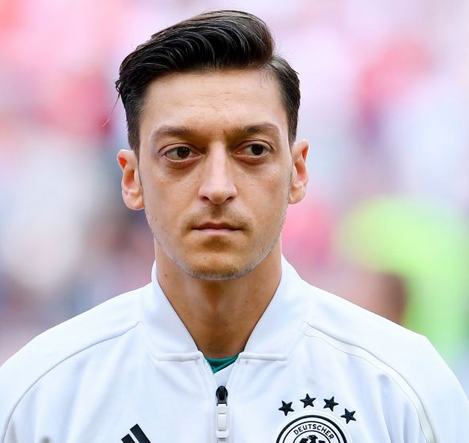 Foto - Mesut Özil o yarışmaya mı gidiyor? Dünyaca ünlü futbolcu dedi, büyük merak konusu oldu: İddia edilen O mu?