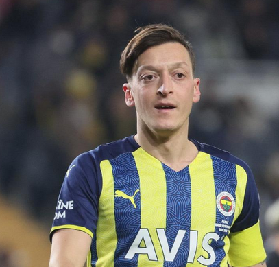 Mesut Özil'le ilgili bu kadar da olmaz dedirten gelişme! Hakkında müthiş açıklama!