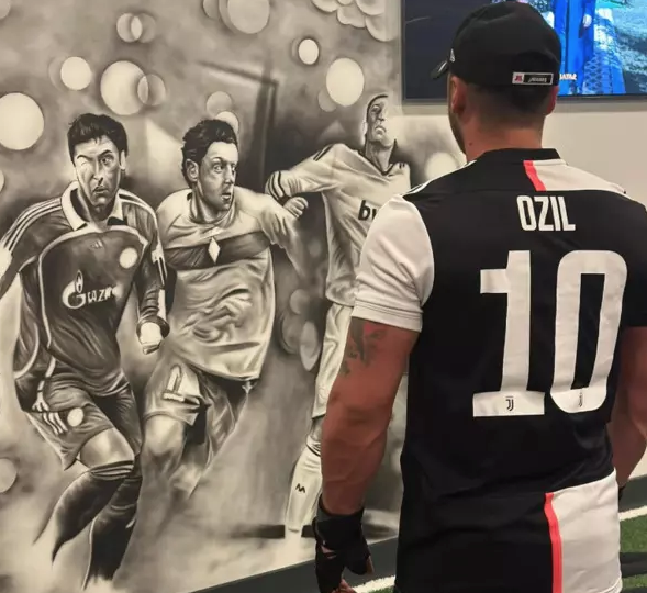 Foto - Mesut Özil'le ilgili bu kadar da olmaz dedirten gelişme! Hakkında müthiş açıklama!