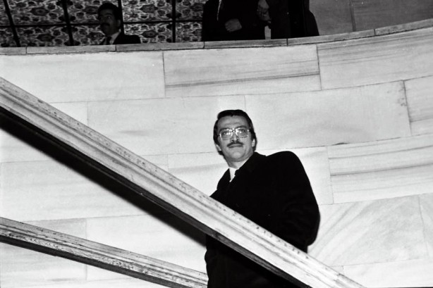 Mesut Yılmaz’ın çok konuşulacak görüntüleri! "Postmodern darbe" olarak nitelendirilen…