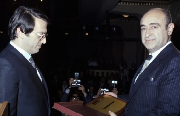 Foto - Mesut Yılmaz’ın çok konuşulacak görüntüleri! "Postmodern darbe" olarak nitelendirilen…