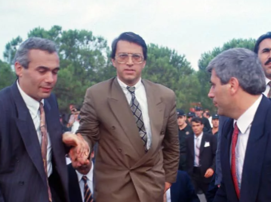 Foto - Mesut Yılmaz’ın çok konuşulacak görüntüleri! "Postmodern darbe" olarak nitelendirilen…