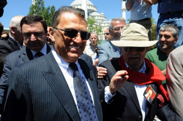 Foto - Mesut Yılmaz’ın çok konuşulacak görüntüleri! "Postmodern darbe" olarak nitelendirilen…