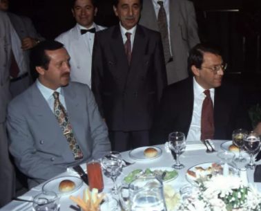 Foto - Mesut Yılmaz’ın çok konuşulacak görüntüleri! "Postmodern darbe" olarak nitelendirilen…