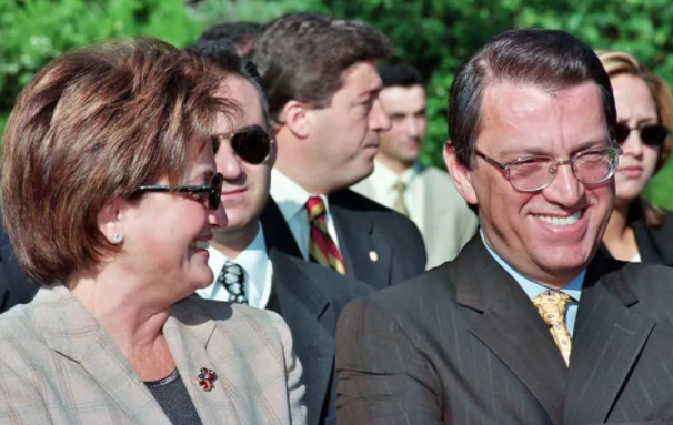 Foto - Mesut Yılmaz’ın çok konuşulacak görüntüleri! "Postmodern darbe" olarak nitelendirilen…