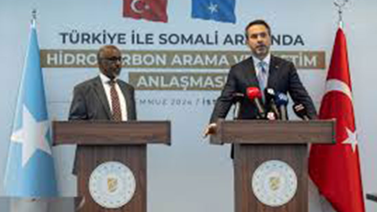 Foto - Mete Yarar '25 milyar varillik petrol var' demişti! Ve Oruç Reis'ten haber geldi