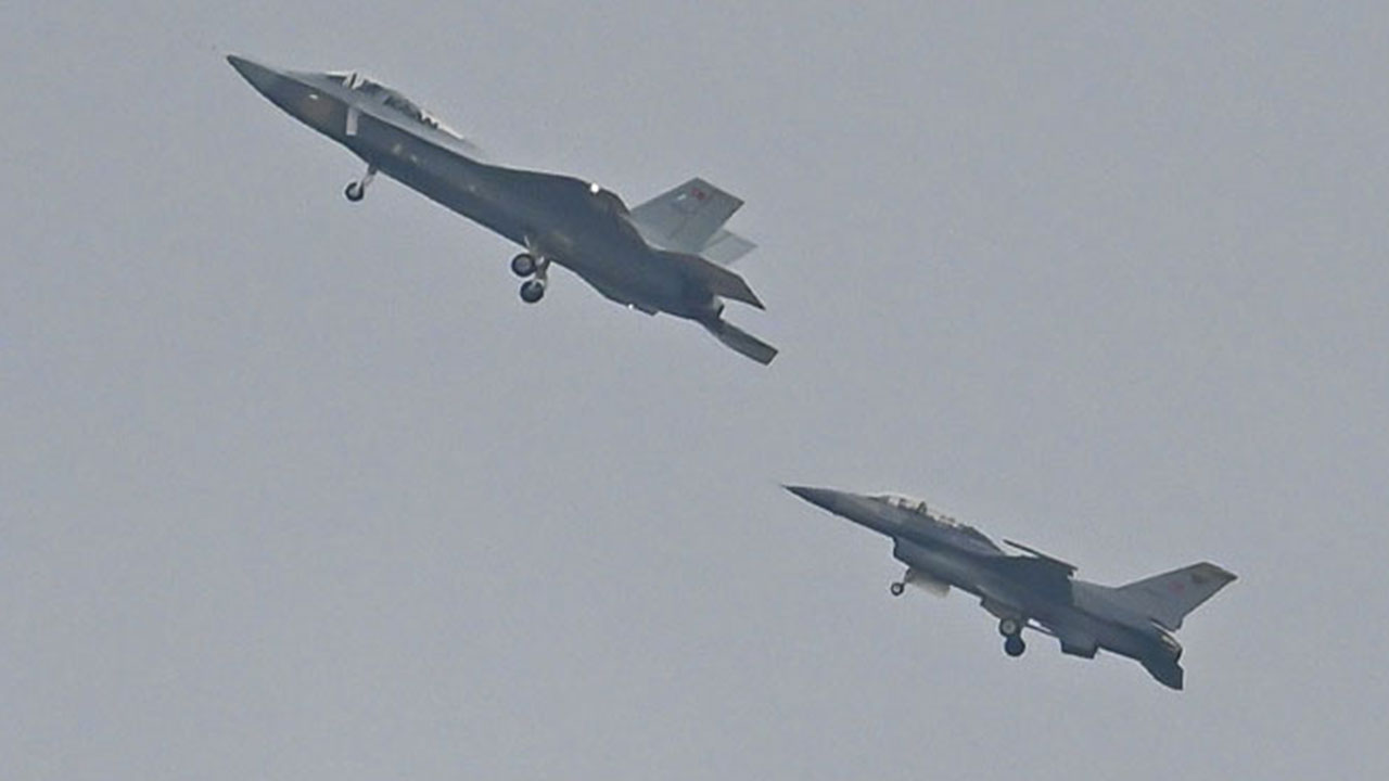 Foto - Mete Yarar, 'bu teknoloji F-35'te yok' diyerek Kaan'la ilgili kimsenin bilmediği özelliği açıkladı