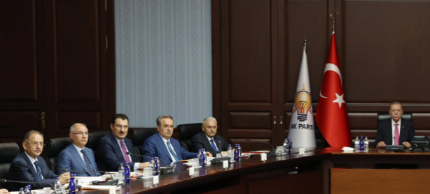 Foto - Mete Yarar canlı yayında Hakan Fidan'ın yeni görevini açıkladı! Hande Fırat'ın tepkisi olay oldu