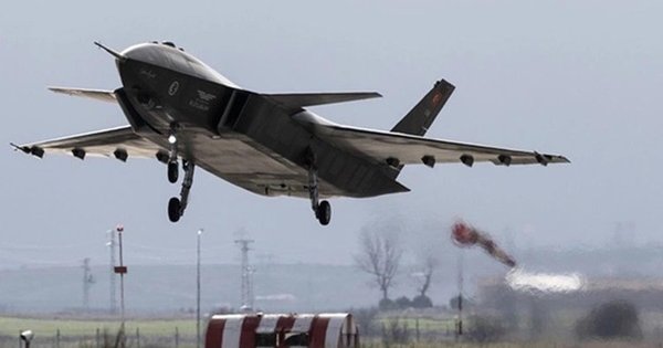 Foto - Mete Yarar Kızılelma ile ilgili olay detayı paylaştı: Başka ülkede olsa yemin ederim yer yerinden oynamıştı