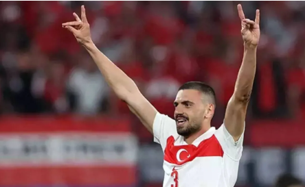 Foto - Mete Yarar, Merih Demiral'a verilen ceza sonrası konuştu: Helal olsun