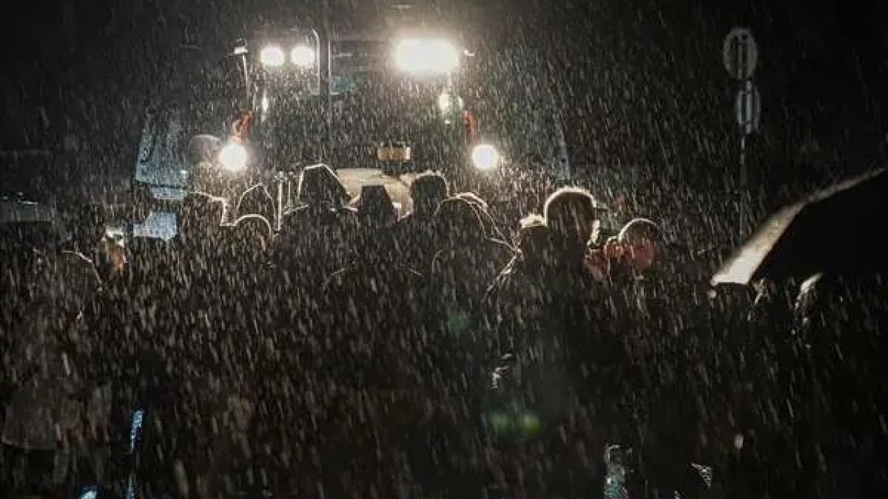 Foto - Meteoroloji saat vererek İstanbulluları uyardı!