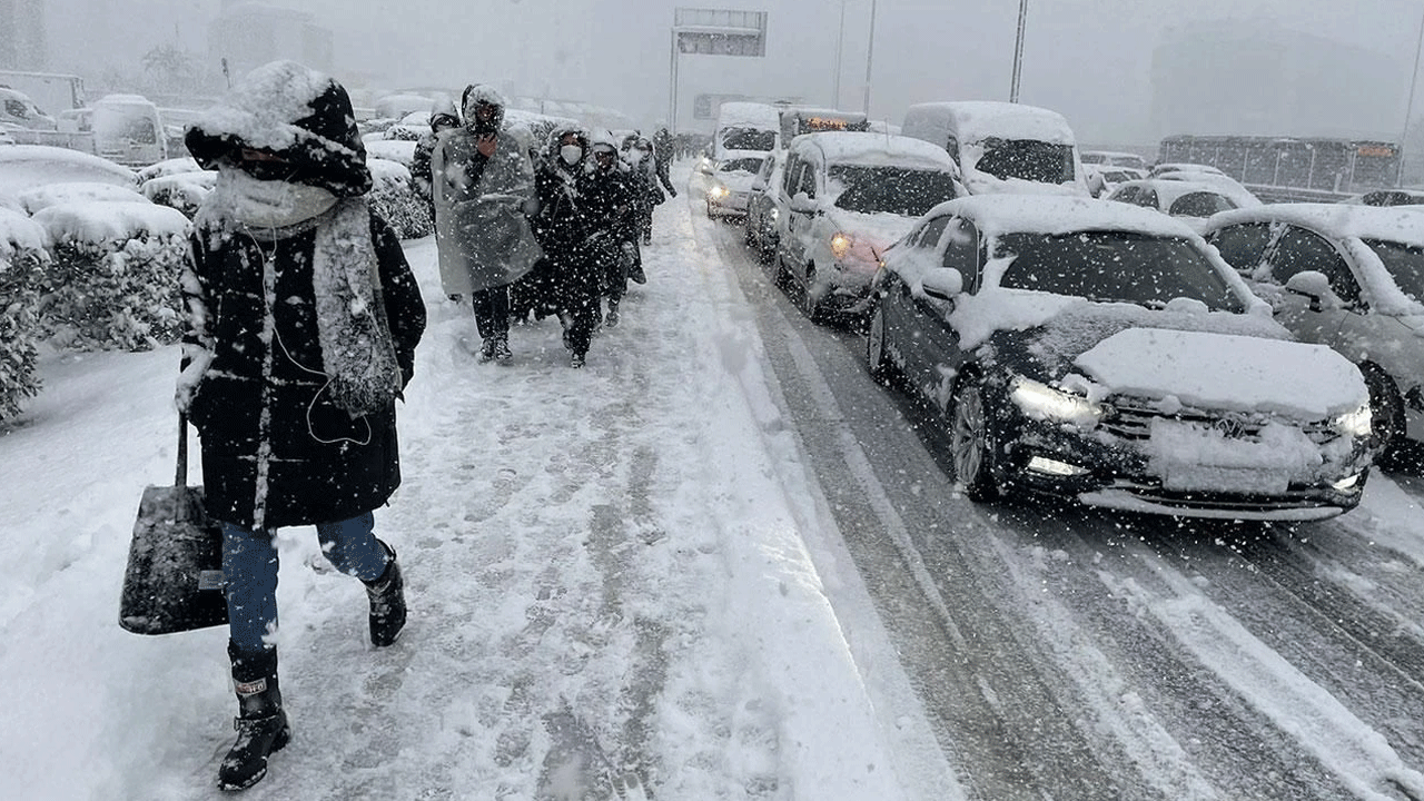 Meteoroloji son dakika geçiyor! Kuvvetli kar yağışı ve fırtına geliyor