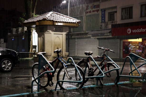 Foto - Meteoroloji uyarmıştı! Sakarya'da kar yağışı başladı