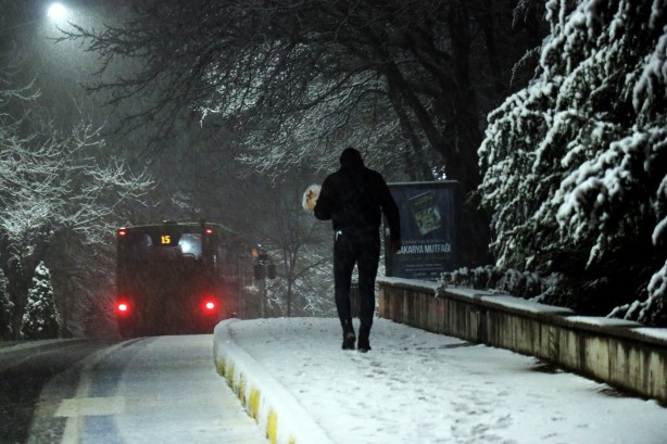 Foto - Meteoroloji uyarmıştı! Sakarya'da kar yağışı başladı