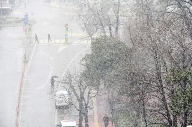 Foto - Meteorolojiden peş peşe uyarı! İstanbul için yoğun kar alarmı