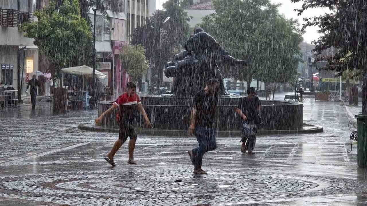 Foto - Meteorolojiden uyarı üstüne uyarı: İstanbullular dikkat risk bitmedi