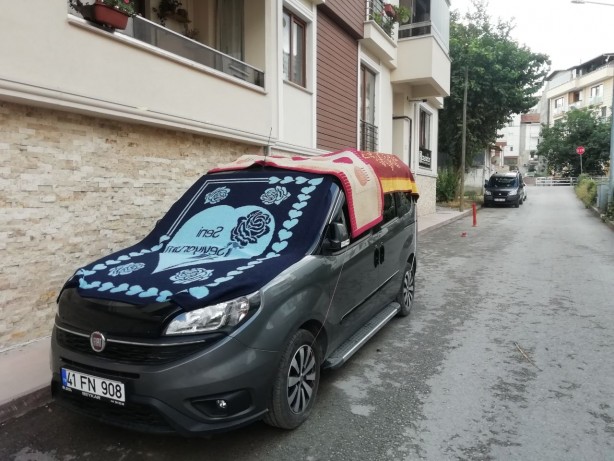 Foto - Meteoroloji'nin uyarısı sonrası araçlar bu hale geldi