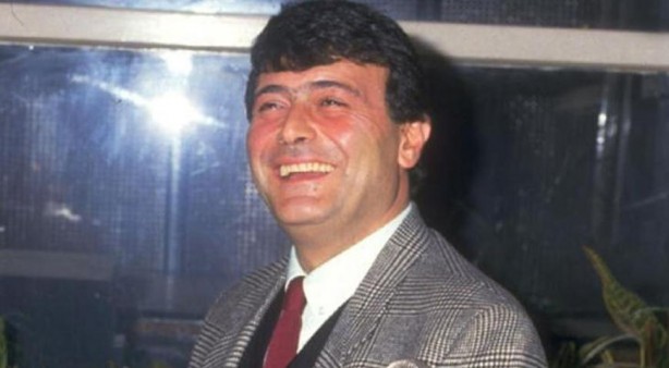 Foto - Metin Akpınar ve Uğur Dündar’dan sonra şimdi de bu! Türkiye’yi şaşkına çeviren skandalda, büyük kızın babası da ünlü çıktı! Bakın hangi şarkıcıymış! Resmen şok olacaksınız 