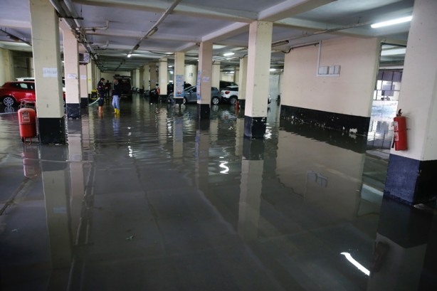 Foto - Metrekareye yaklaşık 15 kilogram yağış düştü!