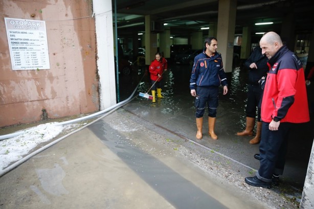 Foto - Metrekareye yaklaşık 15 kilogram yağış düştü!