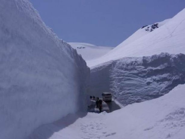 Foto - Metrelerce yağan kar görenleri şoke etti!