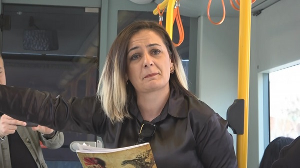 Foto - Metroya böyle bindi! Görenler gözyaşlarını tutamadı