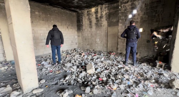 Foto - Metruk binalarda uyuşturucu içenler arandı!