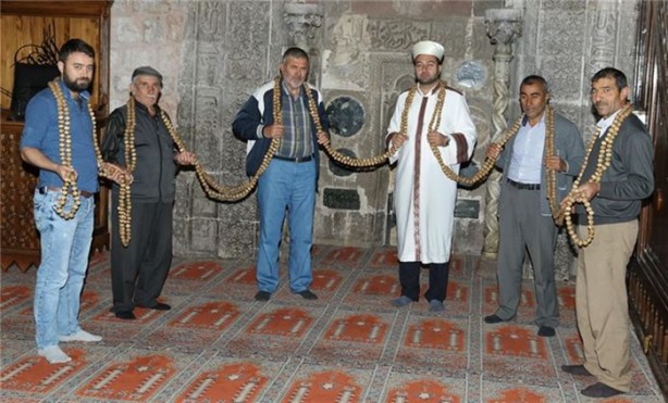 Foto - Mevlana'nın 700 yıllık tesbihi