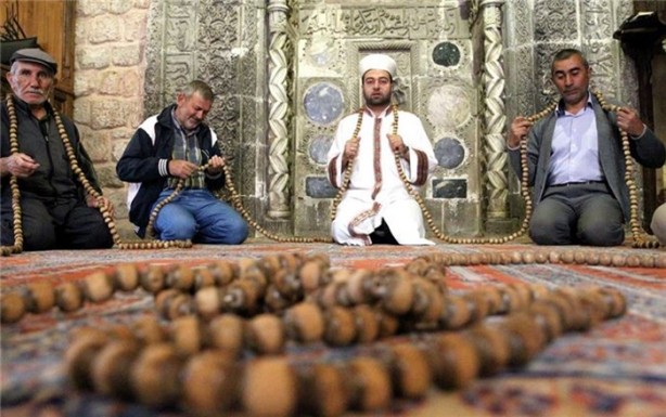 Foto - Mevlana'nın 700 yıllık tesbihi