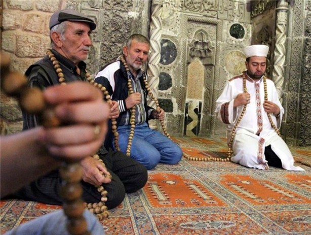 Foto - Mevlana'nın 700 yıllık tesbihi