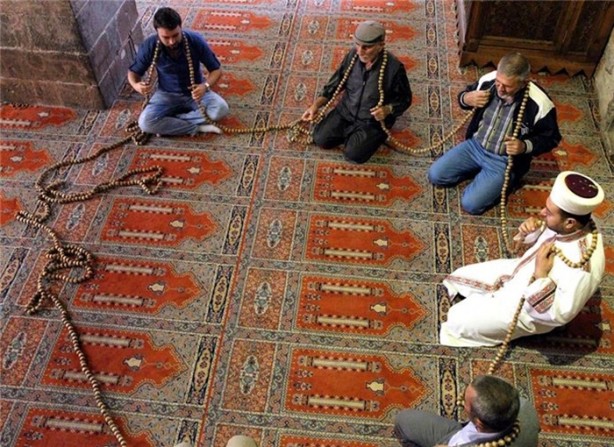 Foto - Mevlana'nın 700 yıllık tesbihi