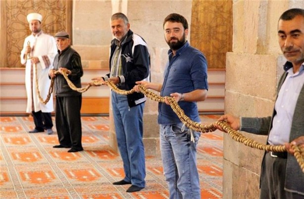 Foto - Mevlana'nın 700 yıllık tesbihi