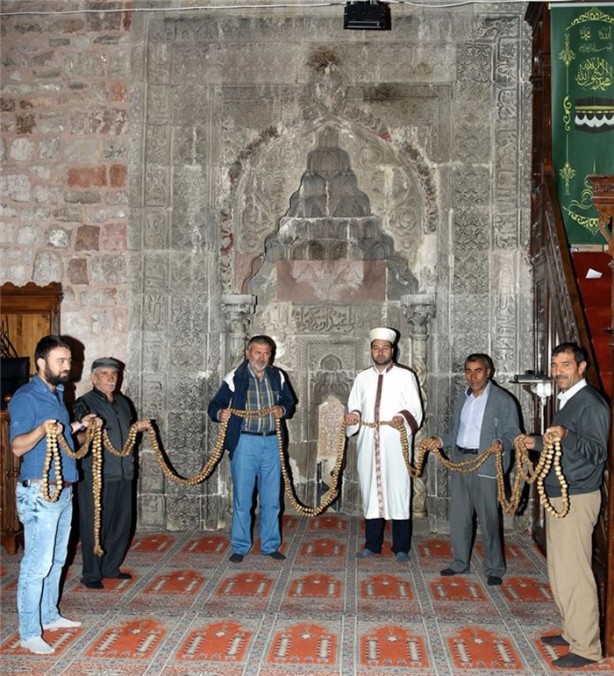 Foto - Mevlana'nın 700 yıllık tesbihi