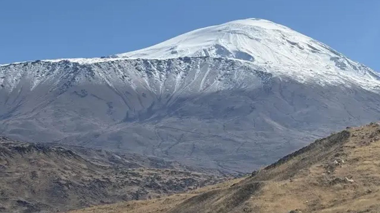 Foto - Mevsimin ilk karı düştü: 3 ilde başladı bile... Erzincan dağları sıra sıra beyaza büründü