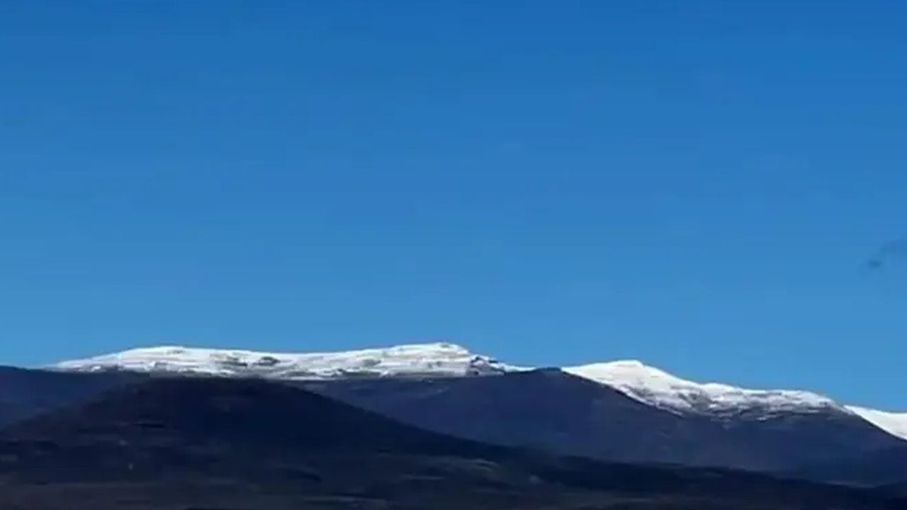 Foto - Mevsimin ilk karı düştü: 3 ilde başladı bile... Erzincan dağları sıra sıra beyaza büründü