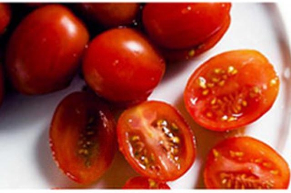 Foto - Meyveleri soyarken vitaminlerinden oluyorsunuz!