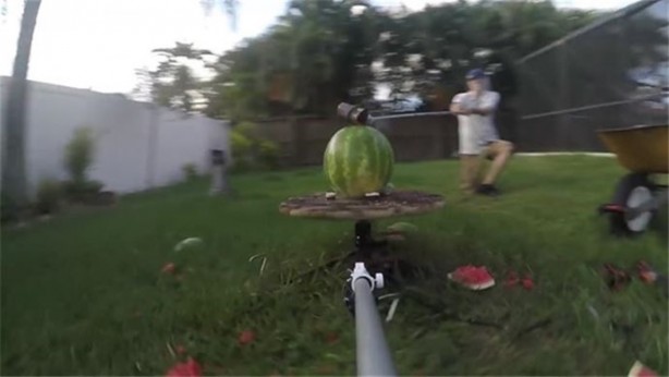 Foto - Meyvelerin içine erimiş tuz döktü!