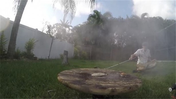 Foto - Meyvelerin içine erimiş tuz döktü!