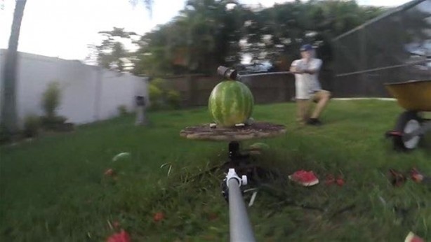 Foto - Meyvenin içine erimiş tuz döktüler!