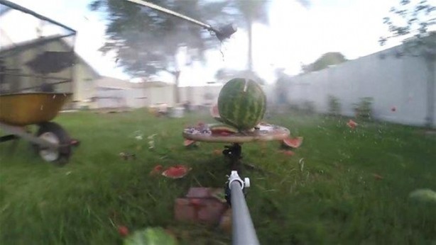 Foto - Meyvenin içine erimiş tuz döktüler!