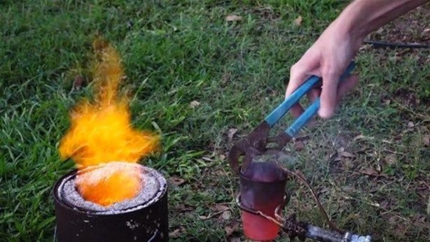 Foto - Meyvenin içine erimiş tuz döktüler!