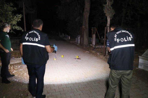 Foto - Mezarlıkta korkunç olay! Bir genç başından vurulmuş halde bulundu