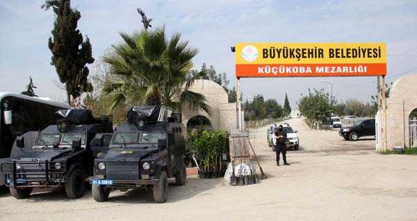 Foto - Mezarlıkta PKK propagandasına polis izin vermedi