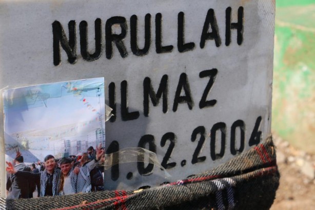 Foto - Mezarlıkta yürek yakan görüntü