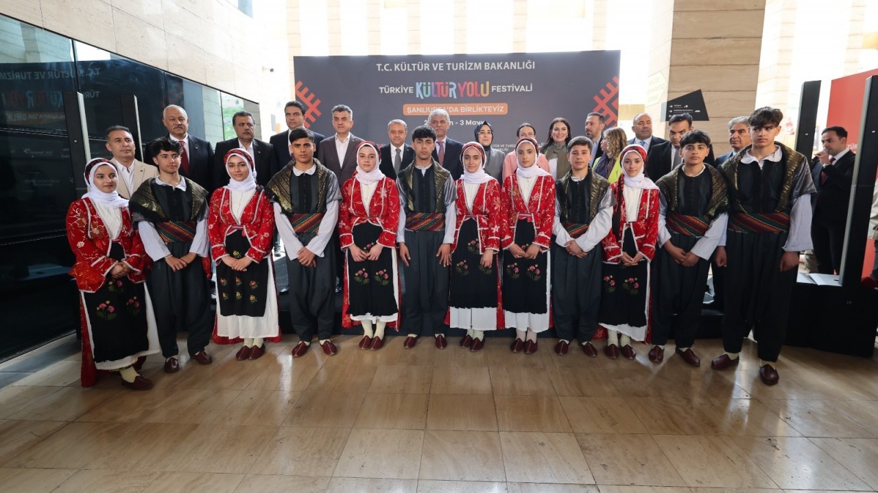 Mezopotamya'nın kalbinde Şanlıurfa'da Kültür Yolu Festivali başladı...