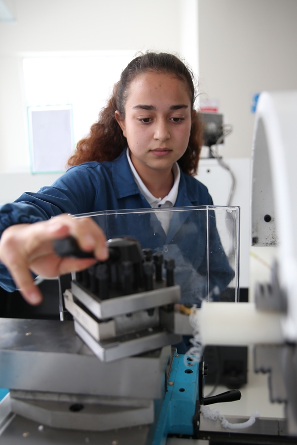 Foto - Mezun olduklarında sanayi sektörüne güç katacaklar!