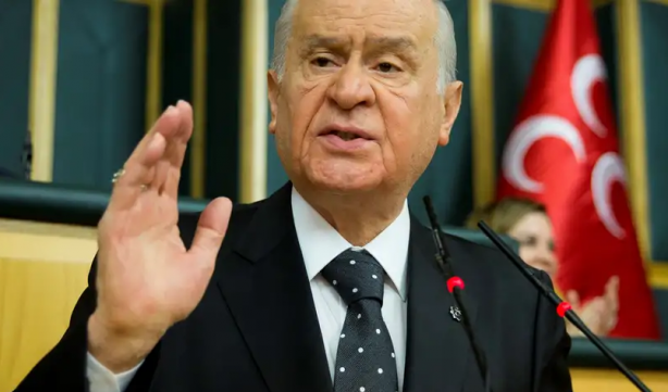 MHP'de şok istifa! Hiç kimse bunu beklemiyordu! Herkes şaşkın 