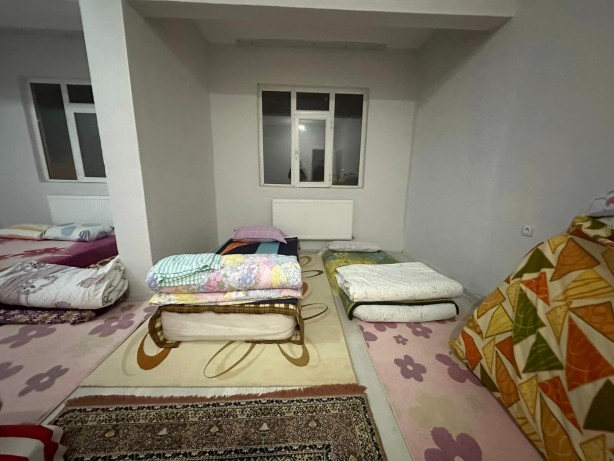 Foto - MHP'den örnek davranış! İlçe Başkanlığı binası depremzedelere tahsis edildi