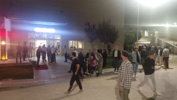 Foto - MHP'li belde belediye başkanının makam aracına silahlı saldırı