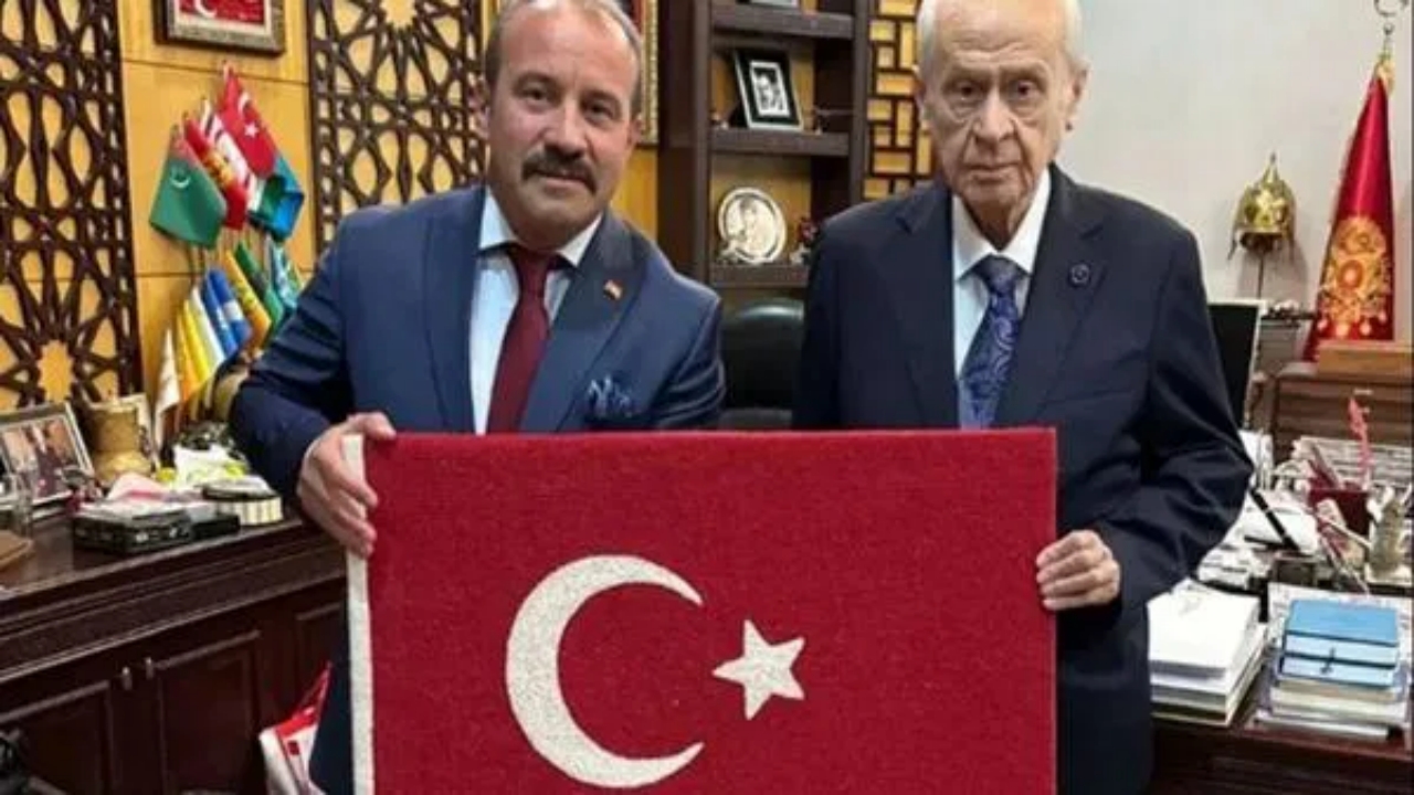 MHP’li belediyeden olay "Bahçeli" kararı! İçişleri Bakanlığı da onay verdi